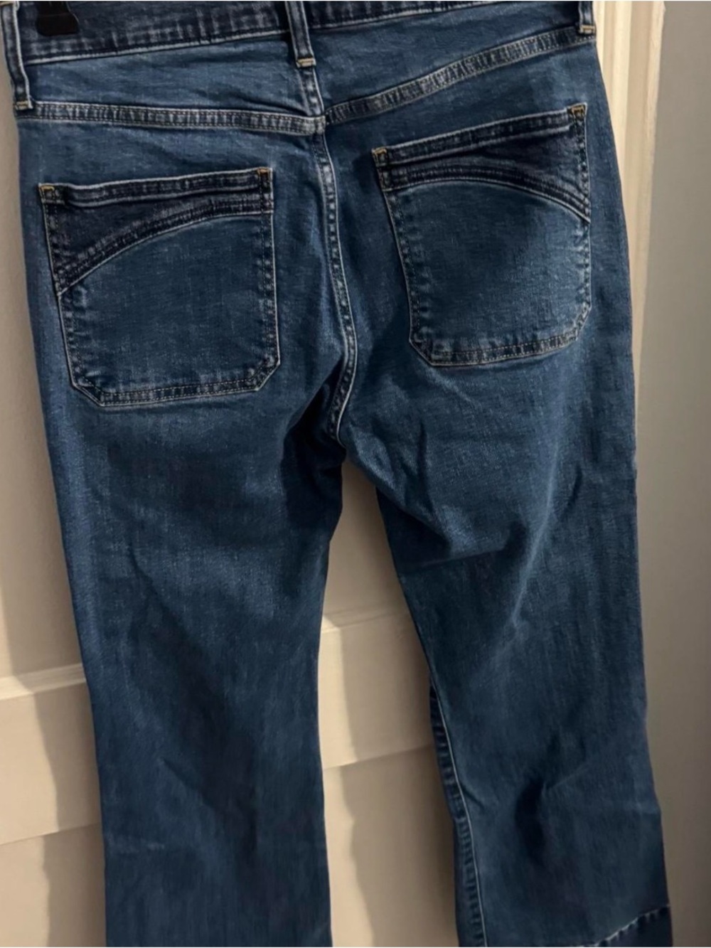 Gap 70s Flare High Rise Jeans with Chaps Stitch Detailing Size 28 - Picture 4 of 7
